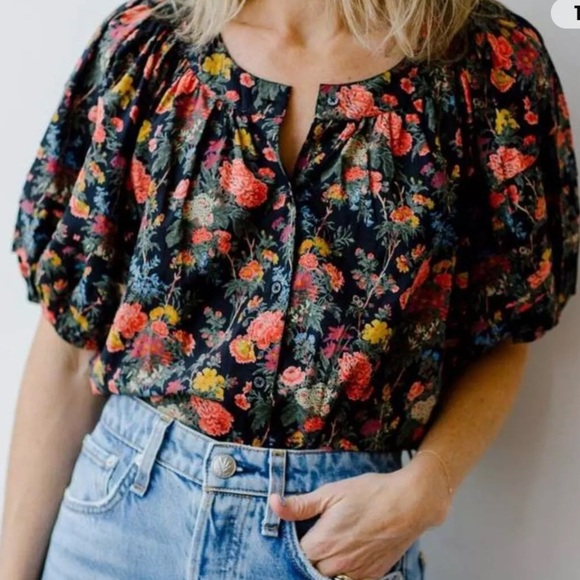 NWOT THE GREAT. The Carriage Top black enchanted floral size 1 - Picture 1 of 11